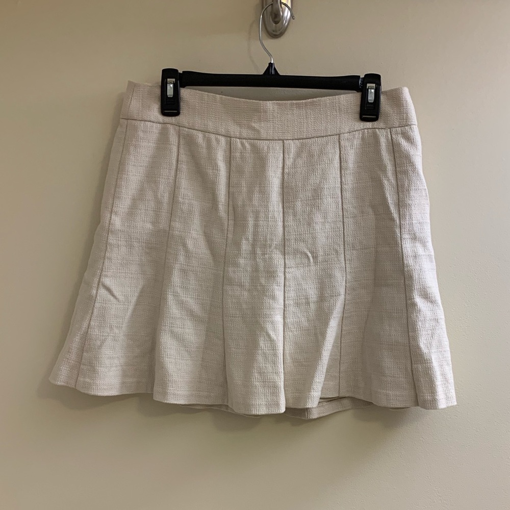 Banana Republic Cream Ruffled Skirt